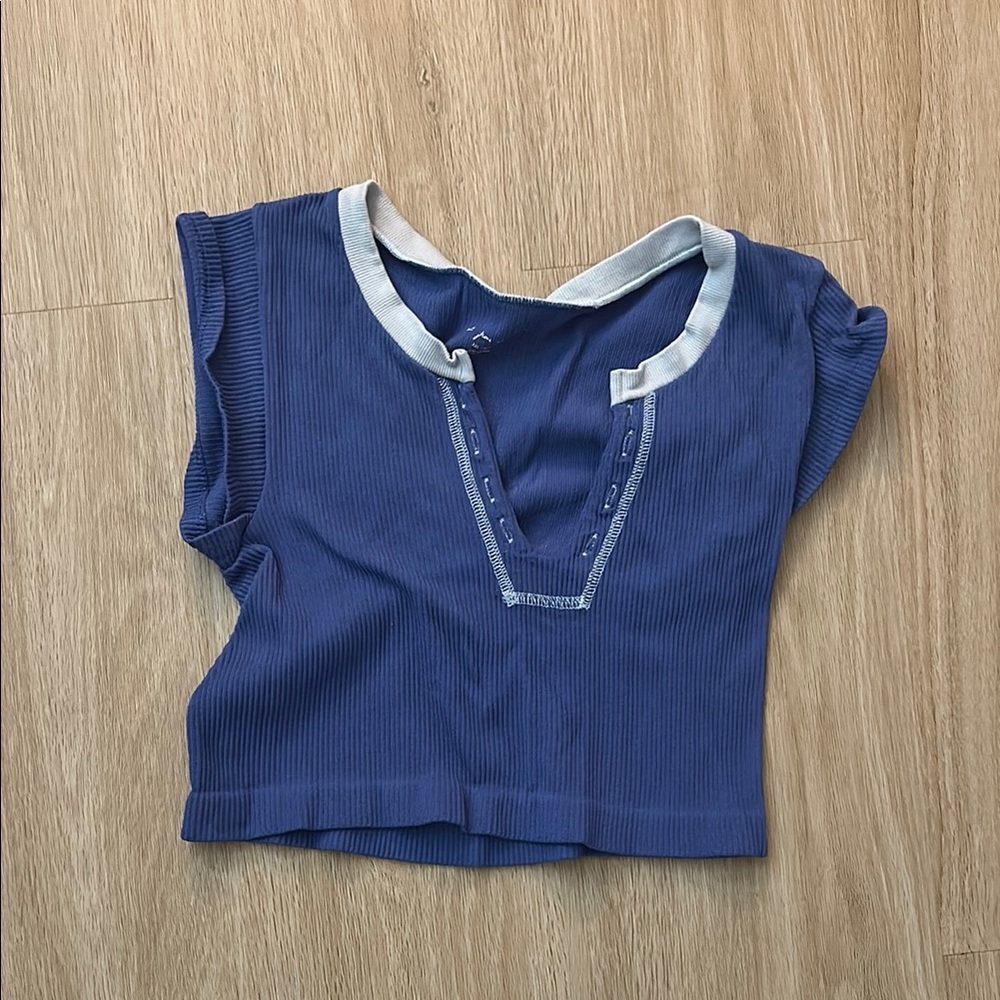 Urban Outfitters Blue Short Sleeve Tee with V-Neck
